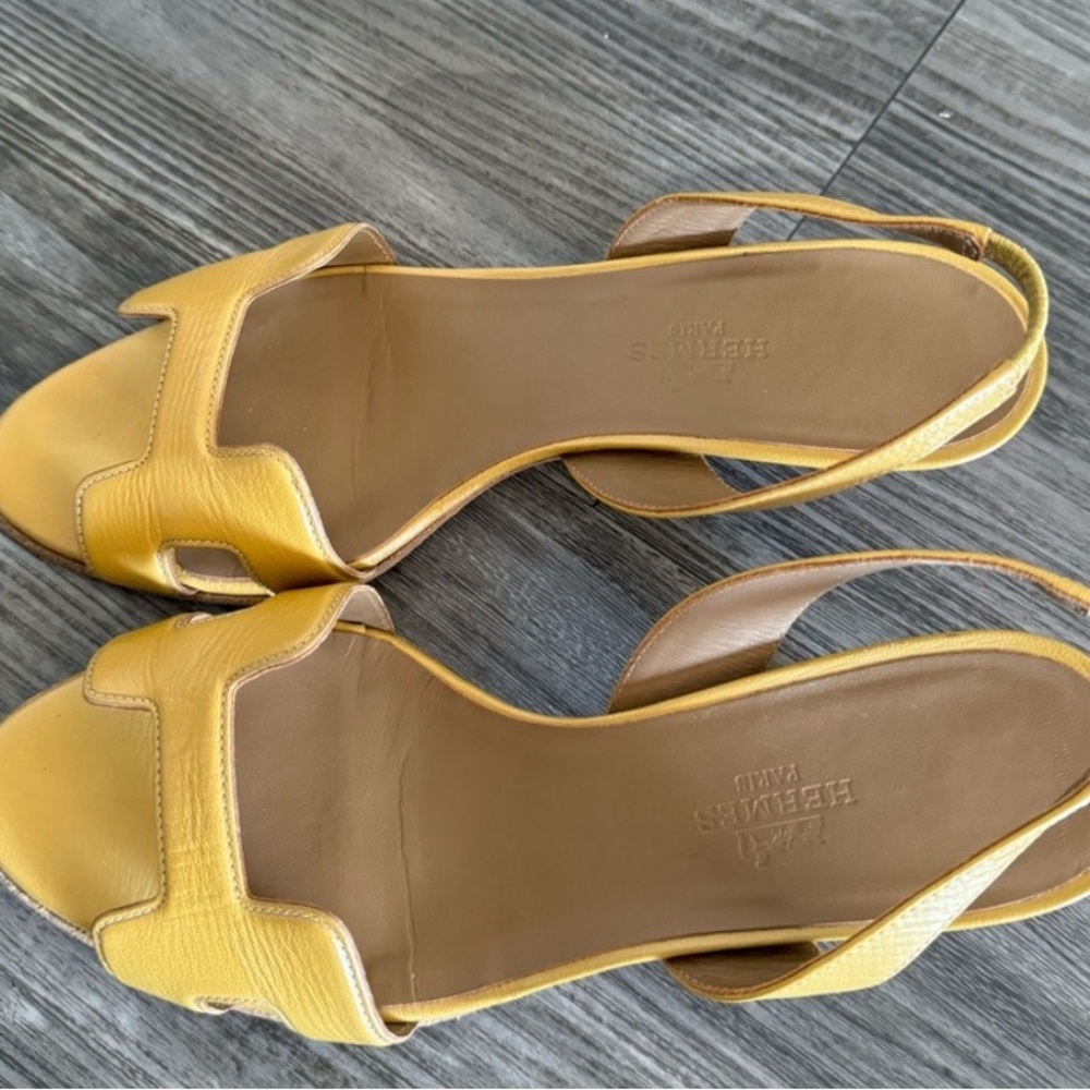 Yellow Leather Women’s Sandals - Classic Slide Style